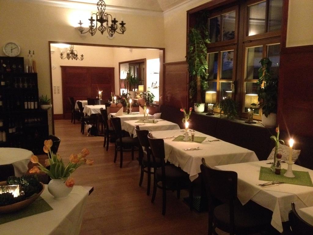 Linde Restaurant & Hotel Nussloch Экстерьер фото